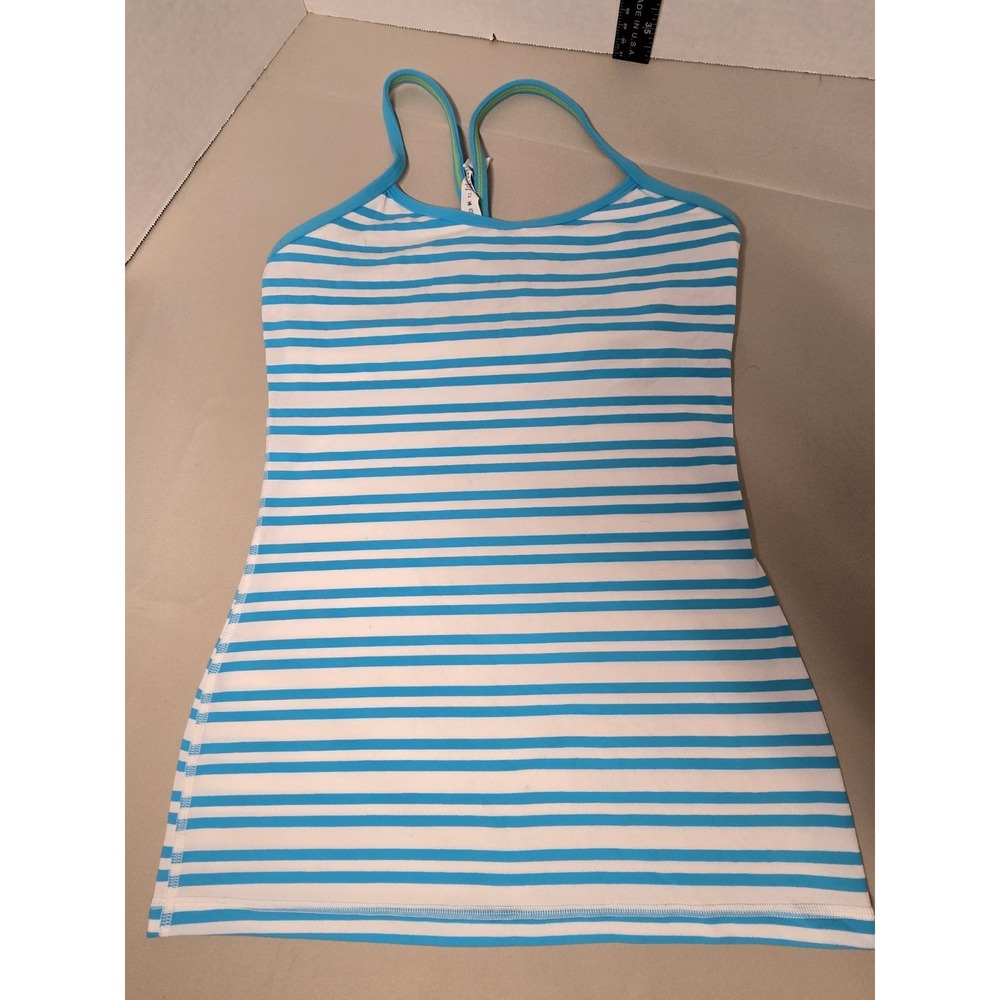 Lululemon Workout Tank Top with Built In Bra size 4